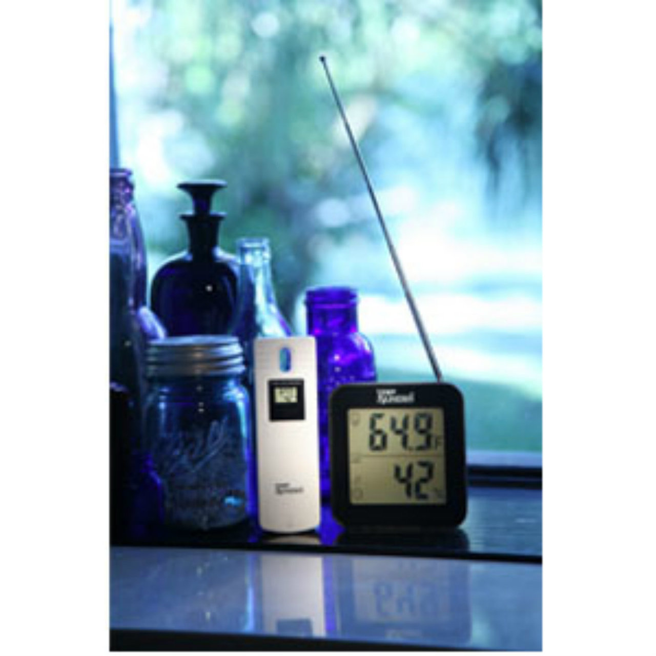 TempMinder Wireless Thermometer and Clock