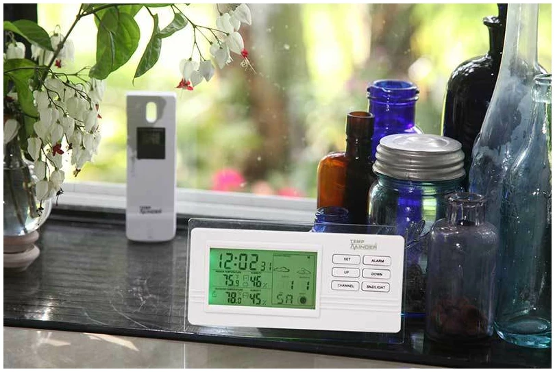 White Wireless Weather Station with Green Backlight LED (MRI-213MXW)